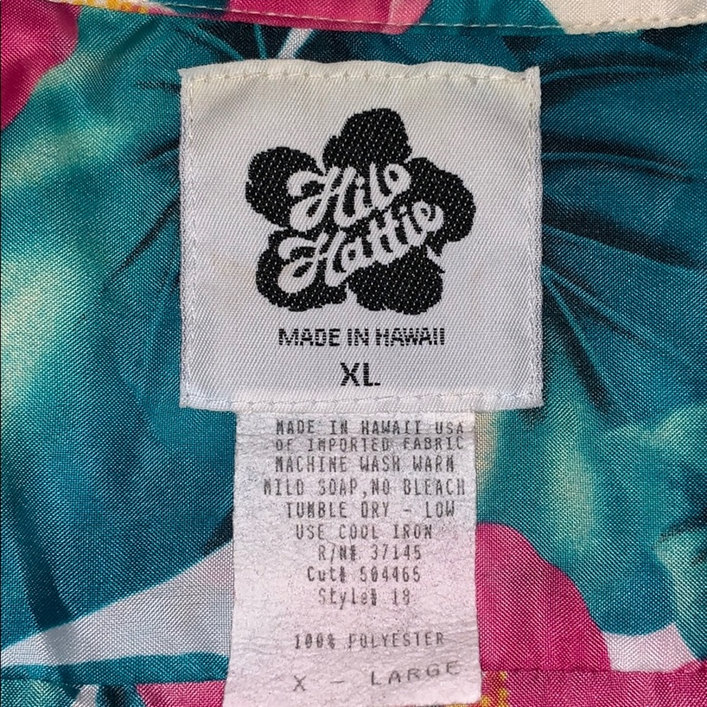 Hilo Hattie Tropical Hawaiian Shirt - Picture 6 of 6